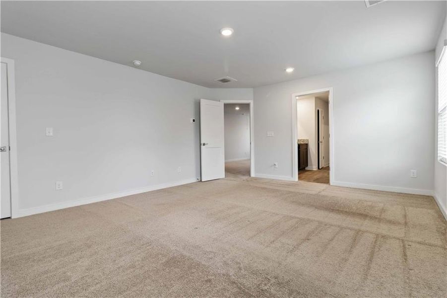 Spacious, unfurnished interior of a new home in , Covington (Image 30). Spacious, unfurnished interior of a new home in , Covington (Image 30).
