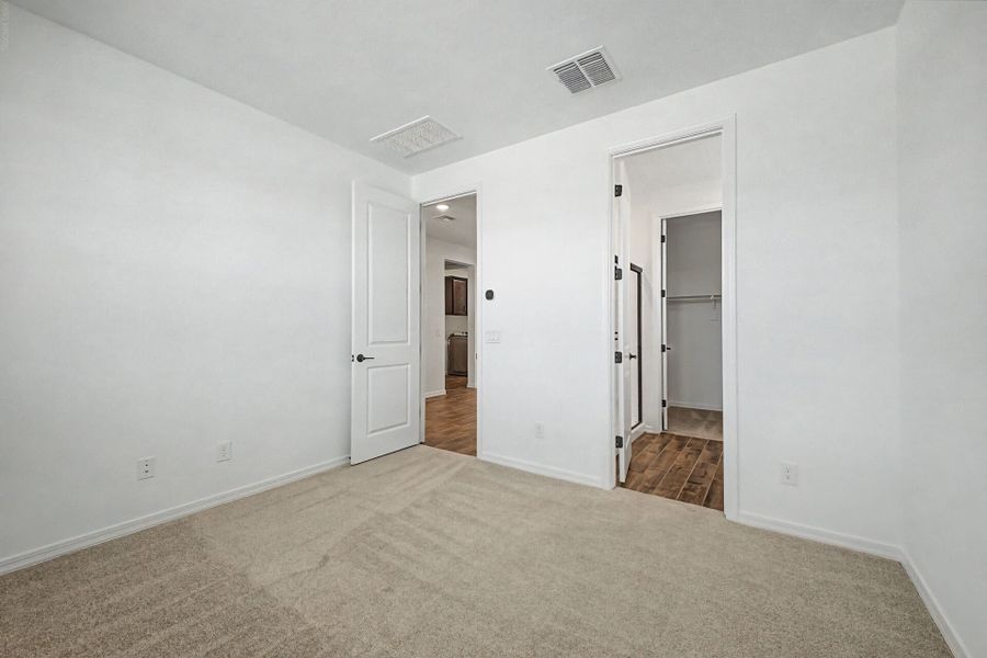 Spacious, unfurnished interior of a new home in Pinnacle at San Tan Heights, San Tan Valley (Image 13). Spacious, unfurnished interior of a new home in Pinnacle at San Tan Heights, San Tan Valley (Image 13).