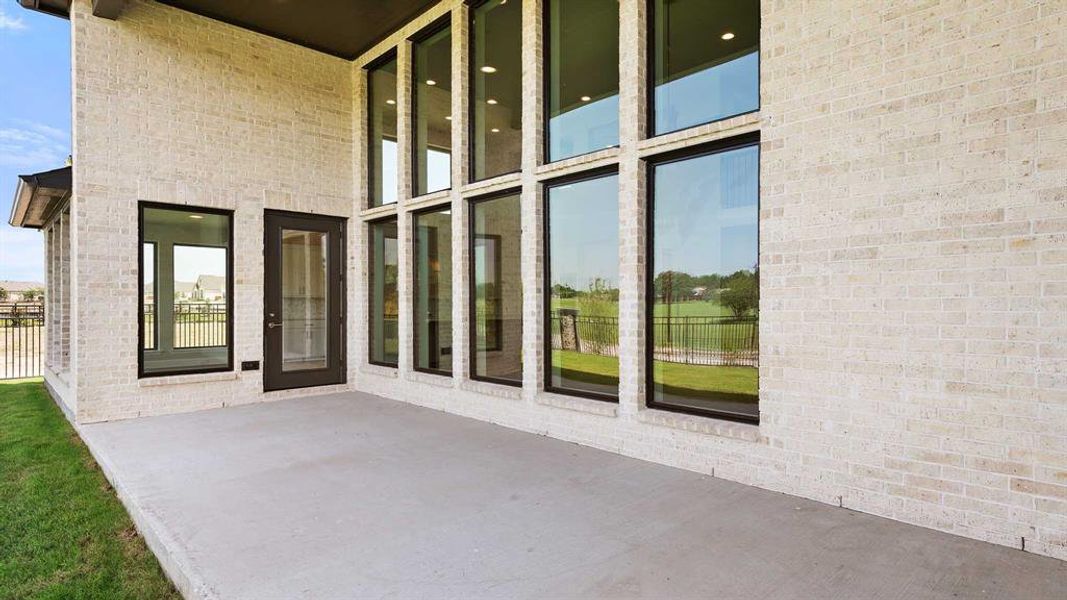 Image 26 of a home in Terraces 82'/100'.