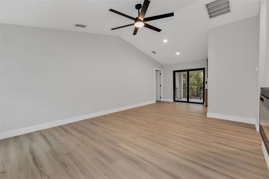 Spacious, unfurnished interior of a new home in , Punta Gorda (Image 18).