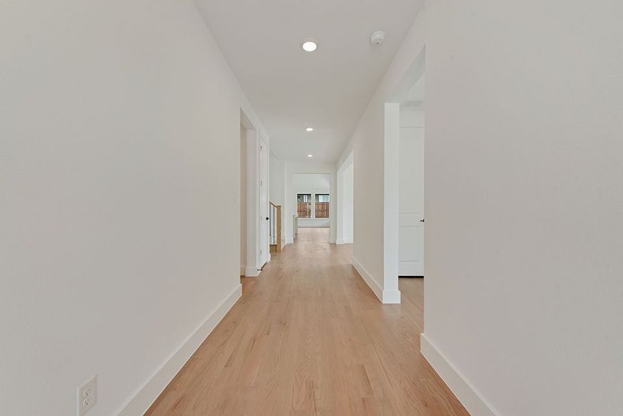 Spacious, unfurnished interior of a new home in Tavolo Park, Fort Worth (Image 21). Spacious, unfurnished interior of a new home in Tavolo Park, Fort Worth (Image 21).