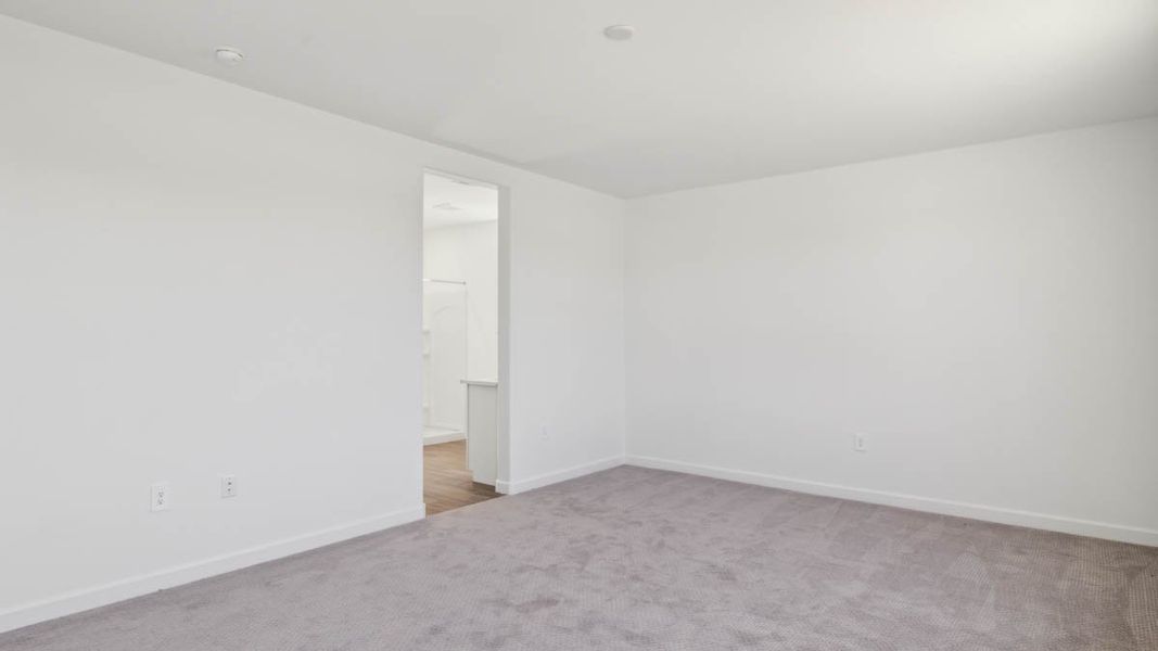 Spacious, unfurnished interior of a new home in Entrada Del Oro, Gold Canyon (Image 15). Spacious, unfurnished interior of a new home in Entrada Del Oro, Gold Canyon (Image 15).