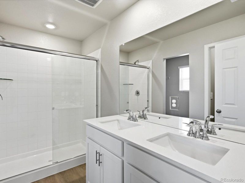 Furnished interior view inside a new home in , Thornton (Image 13).