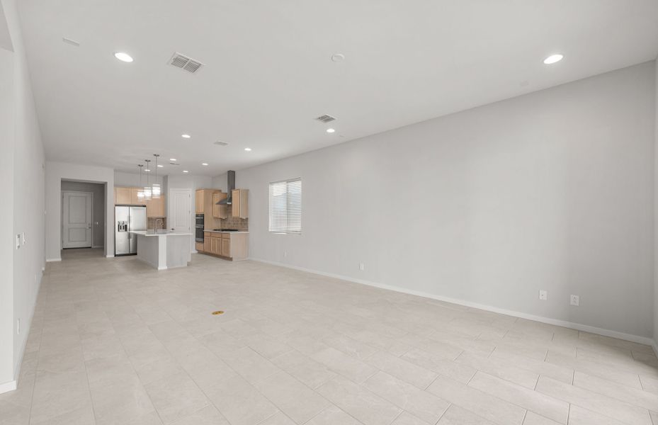 Spacious, unfurnished interior of a new home in Regent Hills - Meadow Series, Buckeye (Image 26).