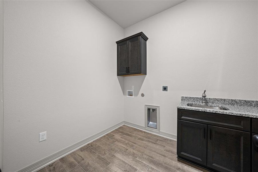 Furnished interior view inside a new home in , Troy (Image 6).