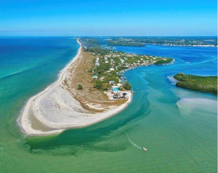 Natural landscape and outdoor views near in Placida (Image 78). Natural landscape and outdoor views near in Placida (Image 78).