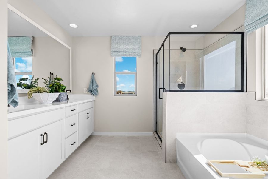 Primary Bathroom | Skyline Floorplan | Elara at Moonlight | New Homes in Maricopa, AZ by Landsea Homes