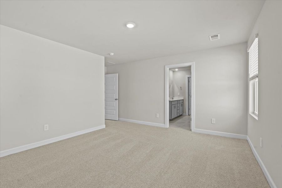 Spacious, unfurnished interior of a new home in Cedar Shoals – Heritage Collection, Piedmont (Image 28).