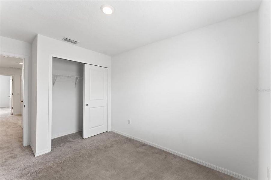 Spacious, unfurnished interior of a new home in , Kissimmee (Image 17).