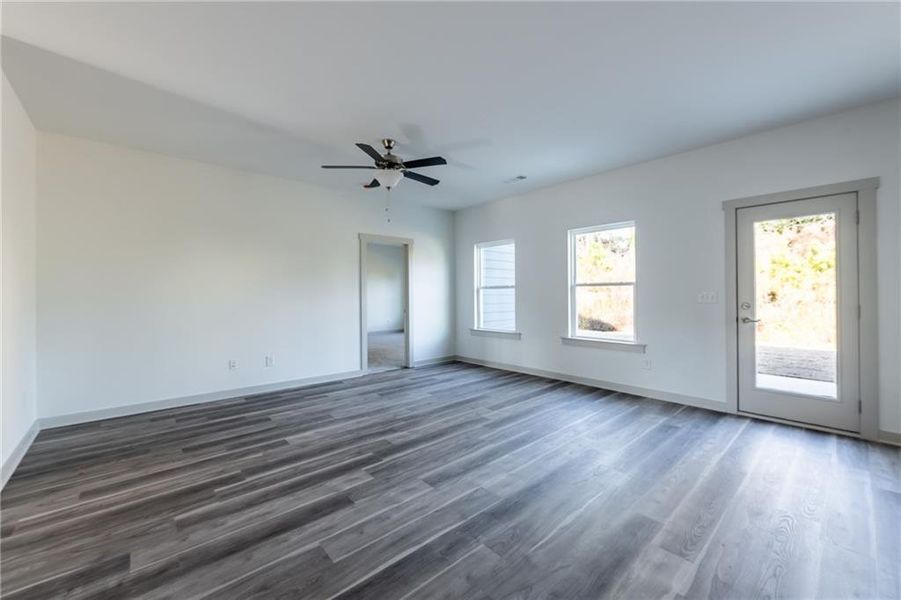 Spacious, unfurnished interior of a new home in , Lawrenceville (Image 21).