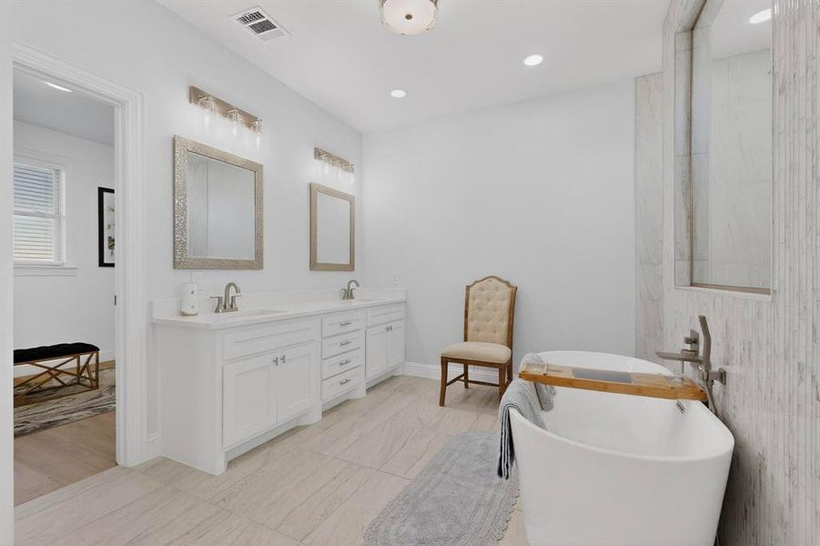 Furnished interior view inside a new home in , Leonard (Image 7).