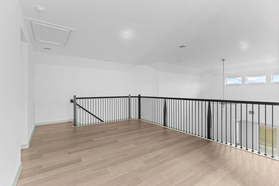 Spacious, unfurnished interior of a new home in Westland Ranch 50' Homesites, League City (Image 39).