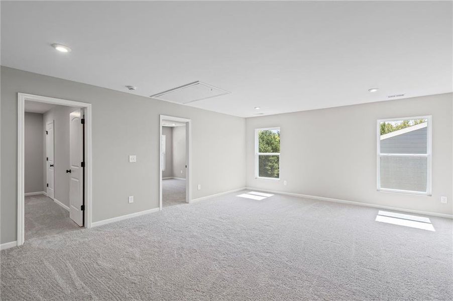 Spacious, unfurnished interior of a new home in Villas at Gold Creek, Dawsonville (Image 26).