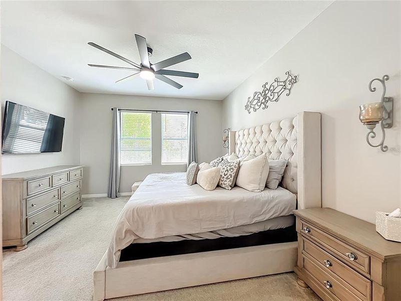 Furnished interior view inside a new home in , Clermont (Image 47).