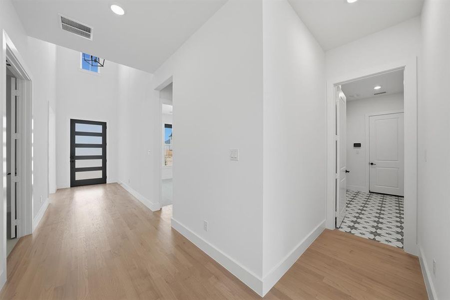 Spacious, unfurnished interior of a new home in Estates at Rockhill, Frisco (Image 20).