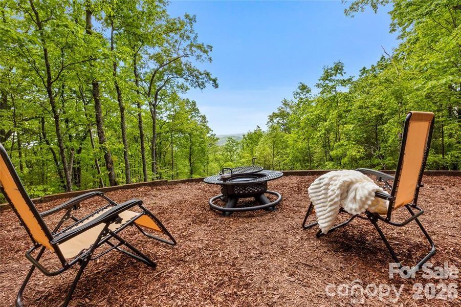 Community amenities in , Lake Lure (Image 29).