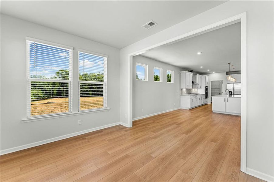 Spacious, unfurnished interior of a new home in Watermist at Mirror Lake, Villa Rica (Image 17).