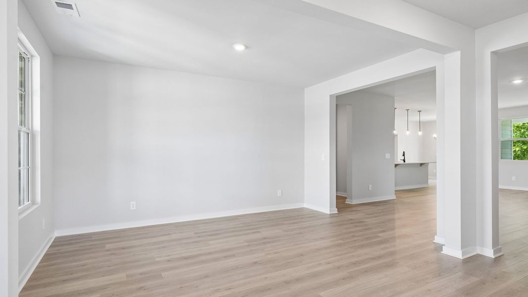 Representative unfurnished interior of a home built from the Ansley by D.R. Horton in Harvest Point, Spring Hill (Image 43).