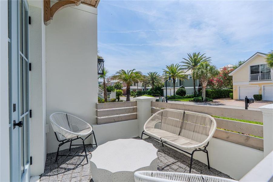 Exterior details and patio area of a home in , Palm Coast (Image 40).