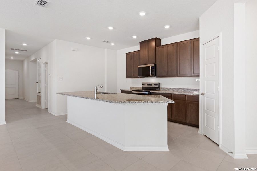 Furnished interior view inside a new home in Knox Ridge, Converse (Image 12). Furnished interior view inside a new home in Knox Ridge, Converse (Image 12).
