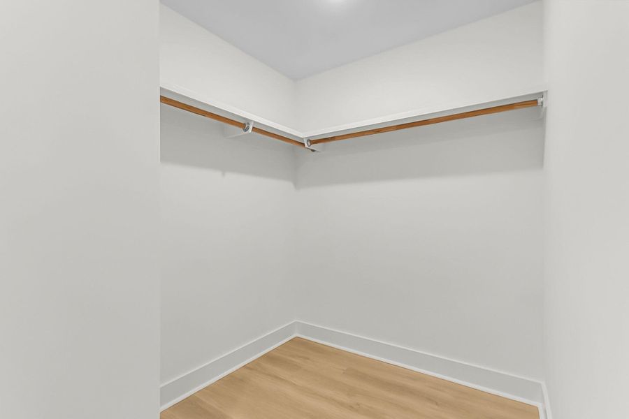 Spacious, unfurnished interior of a new home in , Charleston (Image 36).