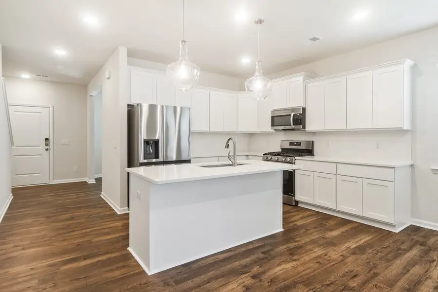 Representative furnished interior of a home built from the Nile by Veranda Homes in Heritage Bay, Sumter (Image 15).