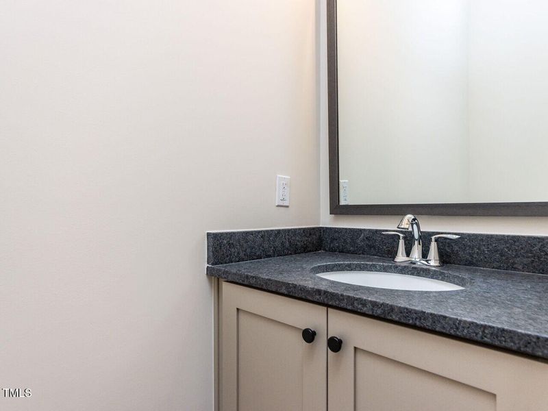 015-1280x960-half-bath 015-1280x960-half-bath