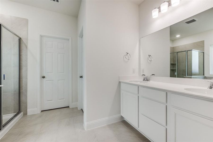 Furnished interior view inside a new home in The Preserve Estates, Justin (Image 8).