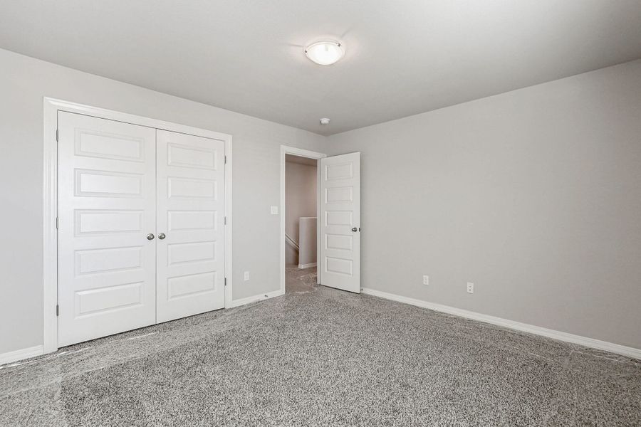 Spacious, unfurnished interior of a new home in Emerald Estates, Horizon City (Image 18). Spacious, unfurnished interior of a new home in Emerald Estates, Horizon City (Image 18).