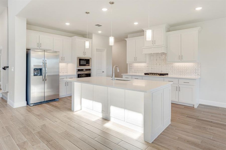 Furnished interior view inside a new home in Terracina, Rockwall (Image 7). Furnished interior view inside a new home in Terracina, Rockwall (Image 7).