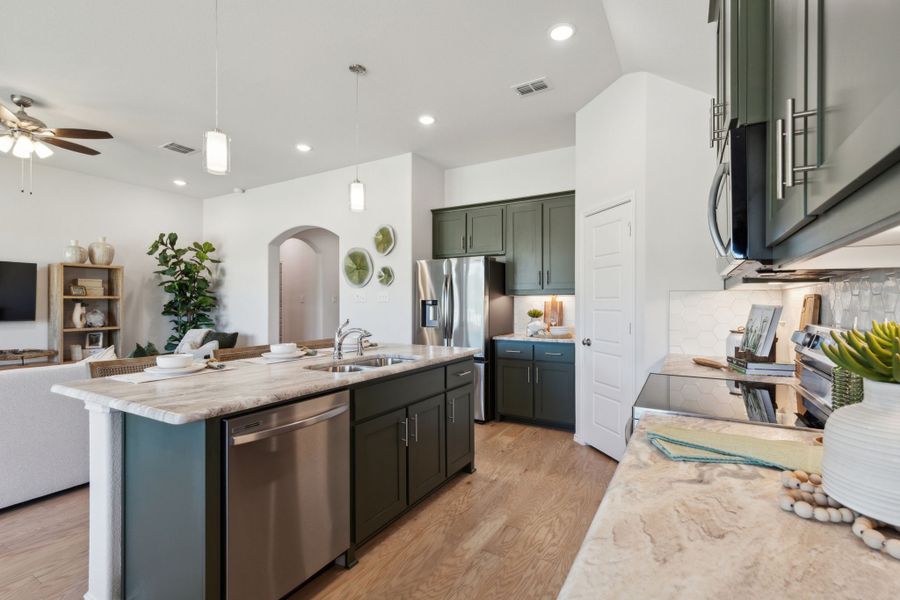 Representative furnished interior of a home built from the Concept 1660 by Risewell Homes in Summer Crest, Fort Worth (Image 8). Representative furnished interior of a home built from the Concept 1660 by Risewell Homes in Summer Crest, Fort Worth (Image 8).