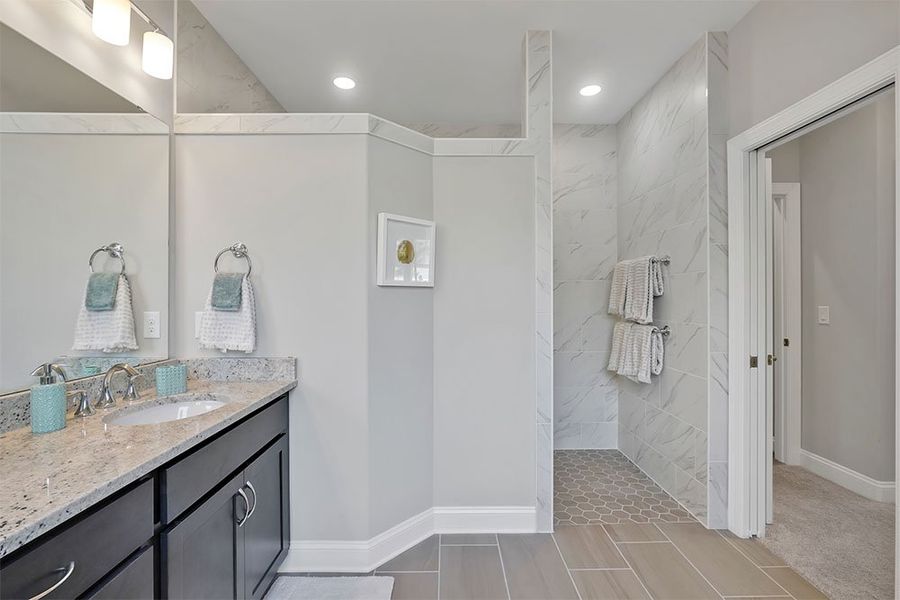 Cooper's Bay, Master Bathroom