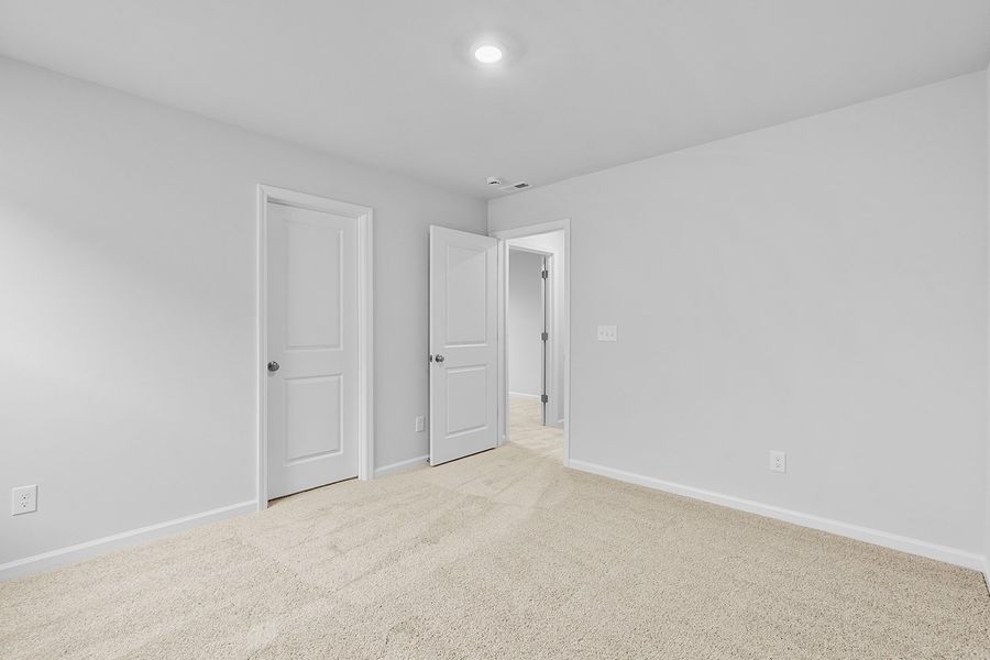 Spacious, unfurnished interior of a new home in Hanes Lake, Winston-Salem (Image 41).