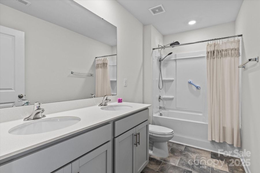 Furnished interior view inside a new home in Wallace Springs, Statesville (Image 10). Furnished interior view inside a new home in Wallace Springs, Statesville (Image 10).