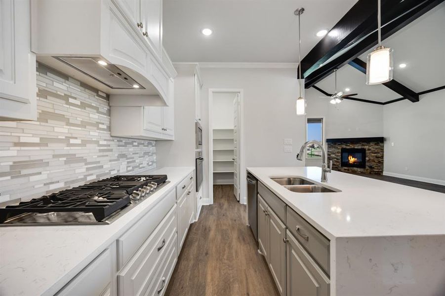 Furnished interior view inside a new home in Heath Golf and Yacht, Heath (Image 14).