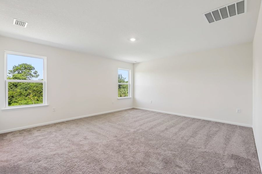Spacious, unfurnished interior of a new home in Hawkes Meadow, Jacksonville (Image 21).
