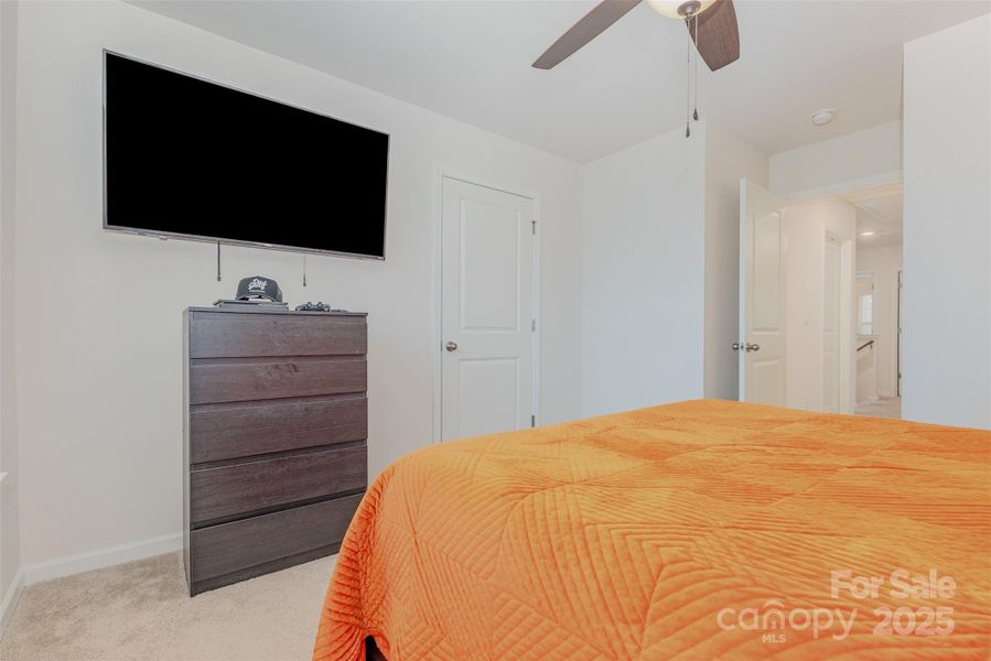 Furnished interior view inside a new home in Fergus Crossing, York (Image 10). Furnished interior view inside a new home in Fergus Crossing, York (Image 10).