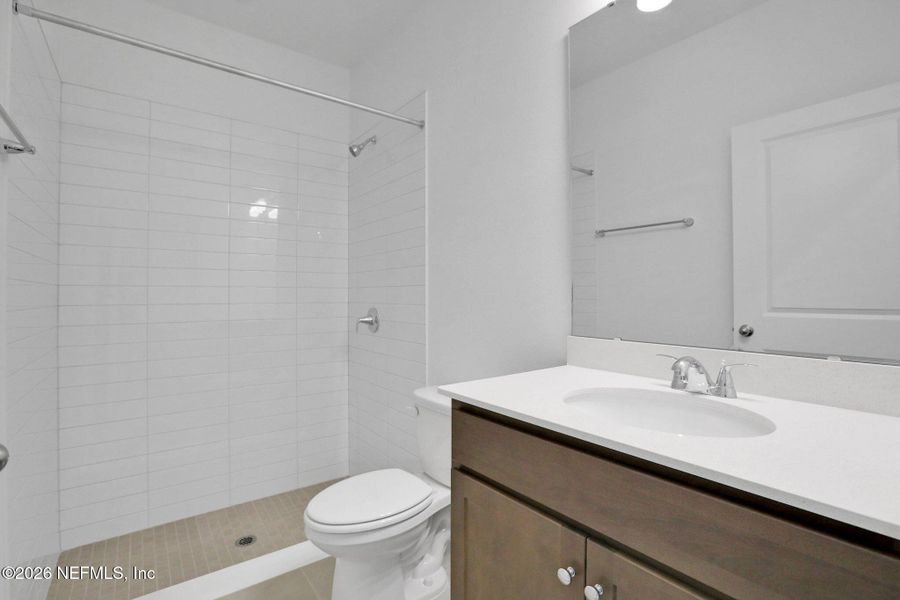 Furnished interior view inside a new home in Jennings Farm, Middleburg (Image 13).