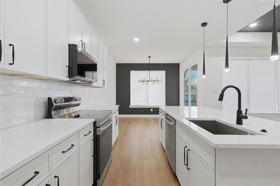 Furnished interior view inside a new home in , Dallas (Image 10).