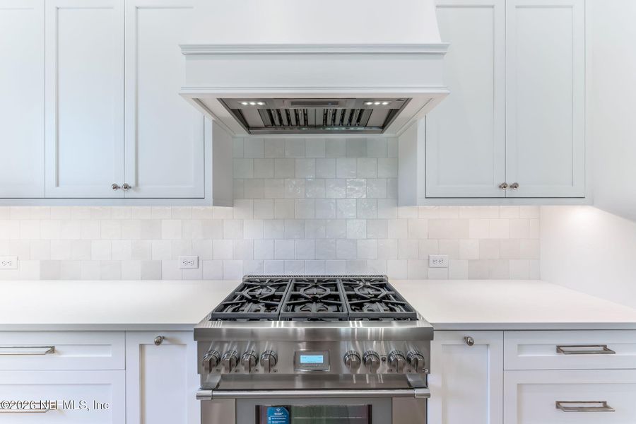 Close-up of interior finishes inside a home in , Ponte Vedra (Image 20).