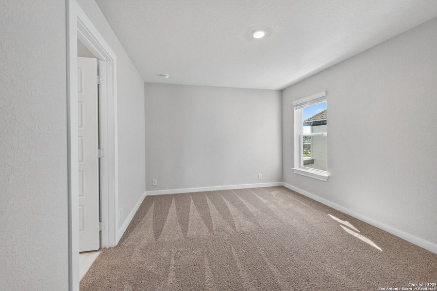 Spacious, unfurnished interior of a new home in , New Braunfels (Image 23). Spacious, unfurnished interior of a new home in , New Braunfels (Image 23).