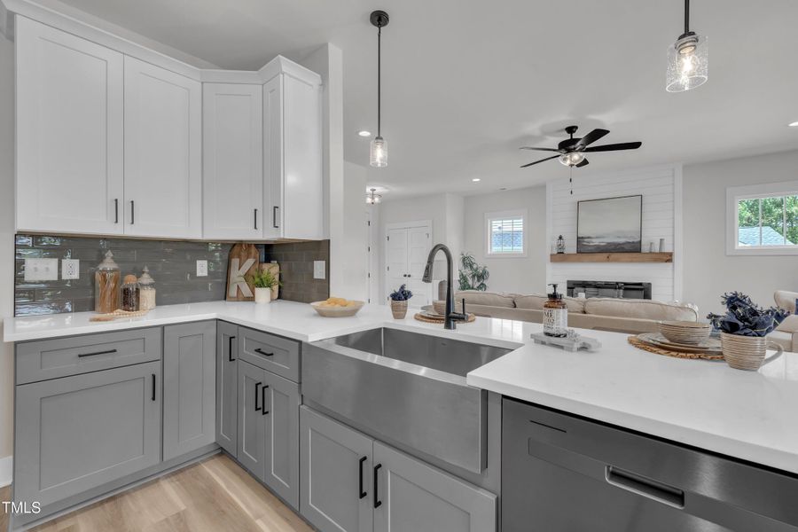 15-4518 Fairhaven Dr-12