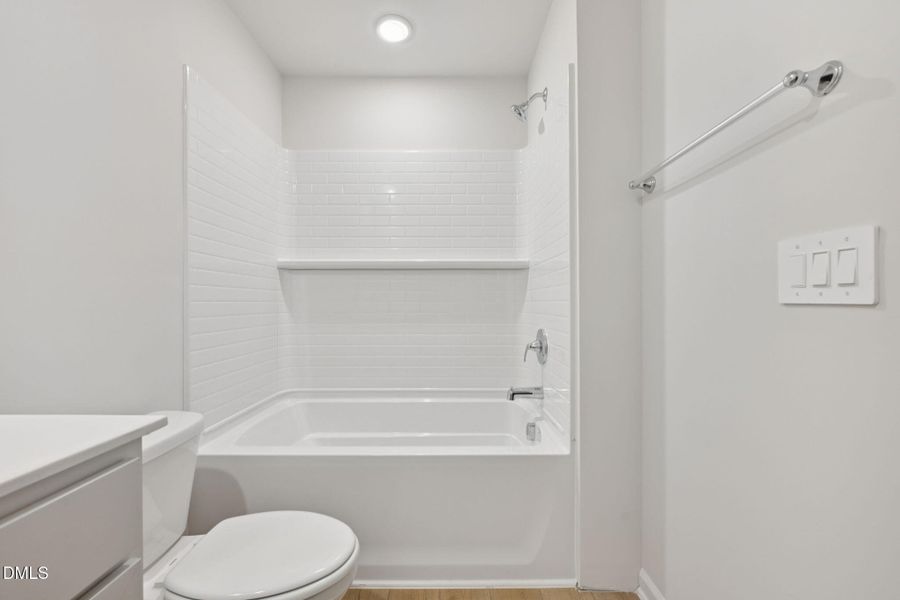 31-web-or-mls-Raleigh - Oakwood Townes - 31-web-or-mls-Raleigh - Oakwood Townes -