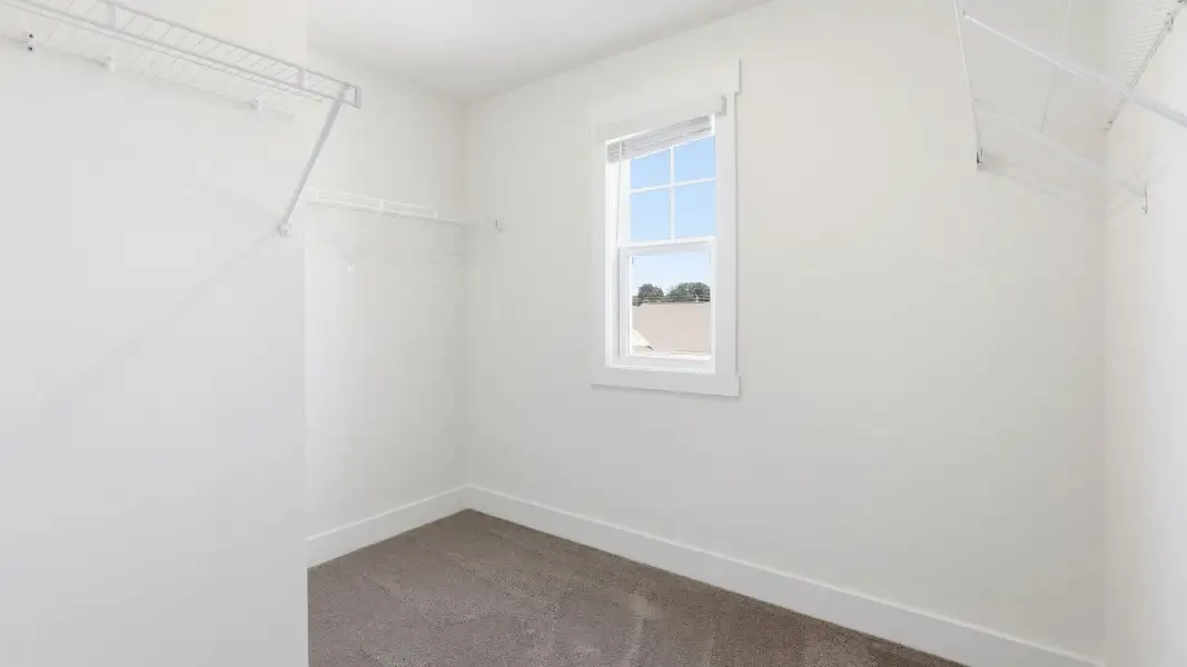 Spacious, unfurnished interior of a new home in Fieldcrest Acres, Blountville (Image 34). Spacious, unfurnished interior of a new home in Fieldcrest Acres, Blountville (Image 34).