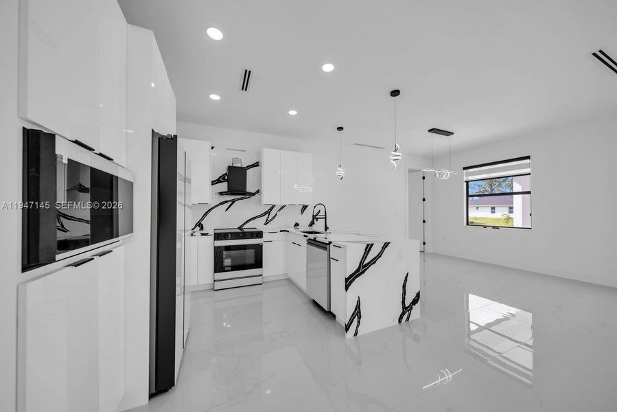 Furnished interior view inside a new home in , Lehigh Acres (Image 9).