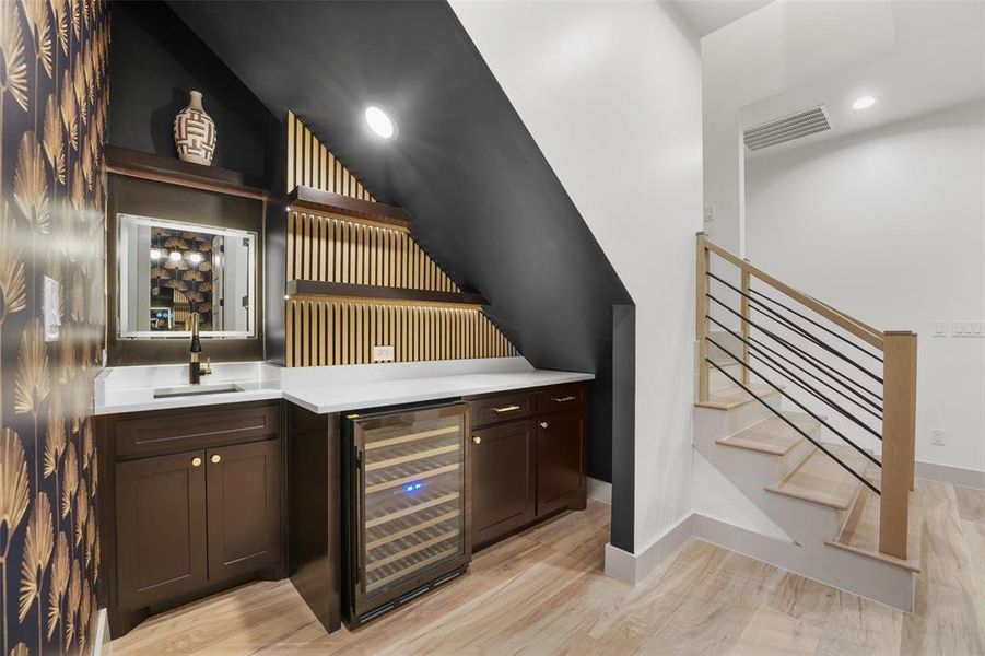 Furnished interior view inside a new home in , Malakoff (Image 15).