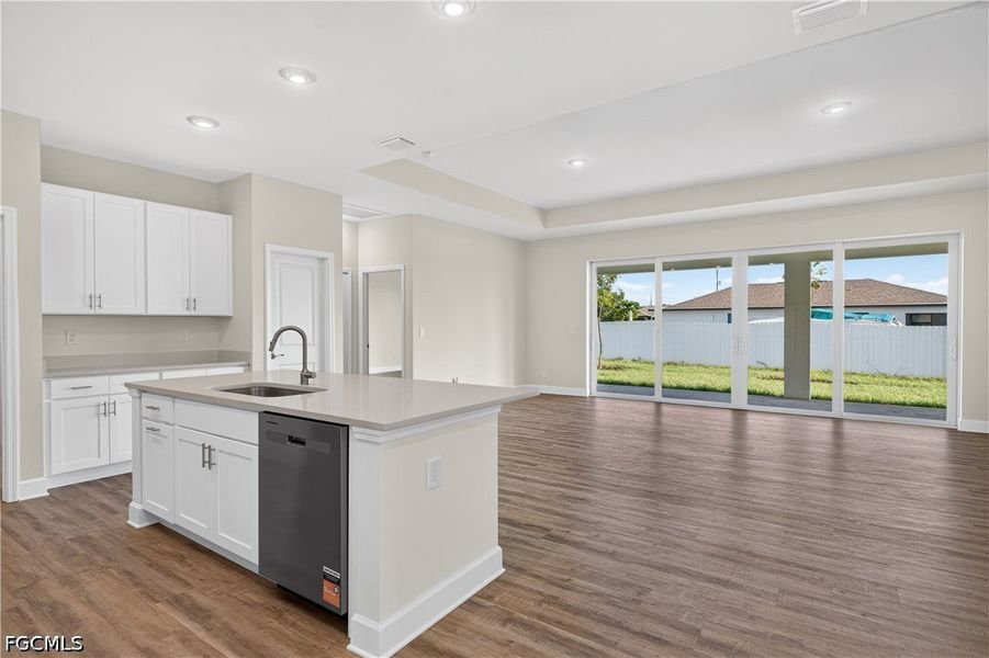 Furnished interior view inside a new home in Cape Coral, Cape Coral (Image 9).