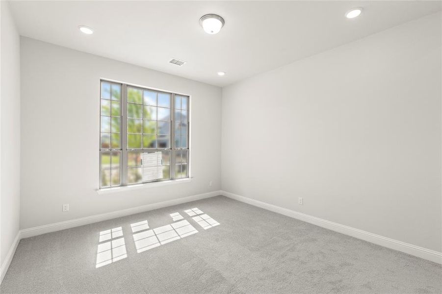 05. 1531 Fairmont - Bed 2 05. 1531 Fairmont - Bed 2