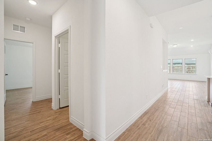 Spacious, unfurnished interior of a new home in , New Braunfels (Image 35).