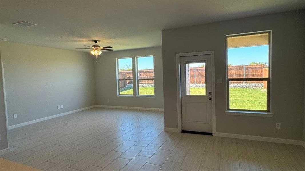 Spacious, unfurnished interior of a new home in Monarch at the Meadows, Ponder (Image 12).